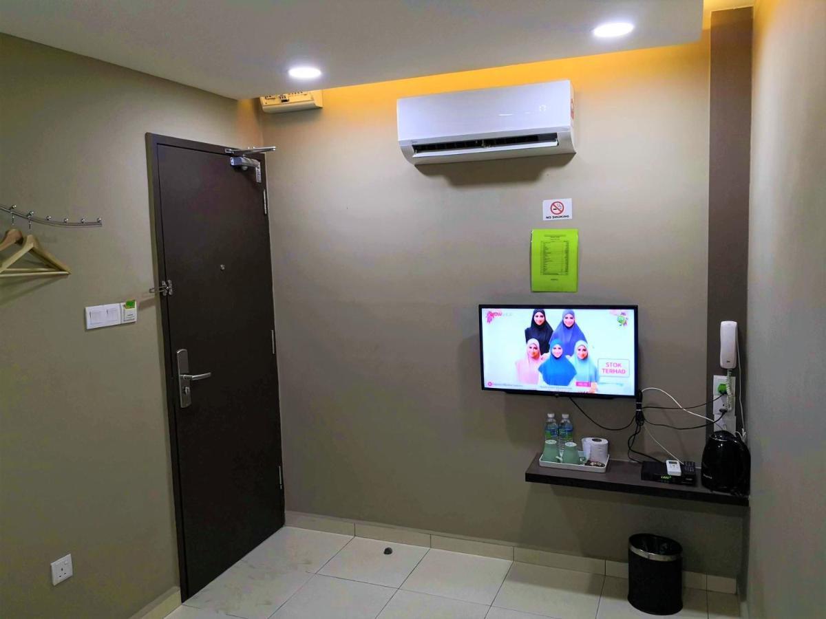 Tropika Garden Hotel Kulai Johor Bahru Ngoại thất bức ảnh