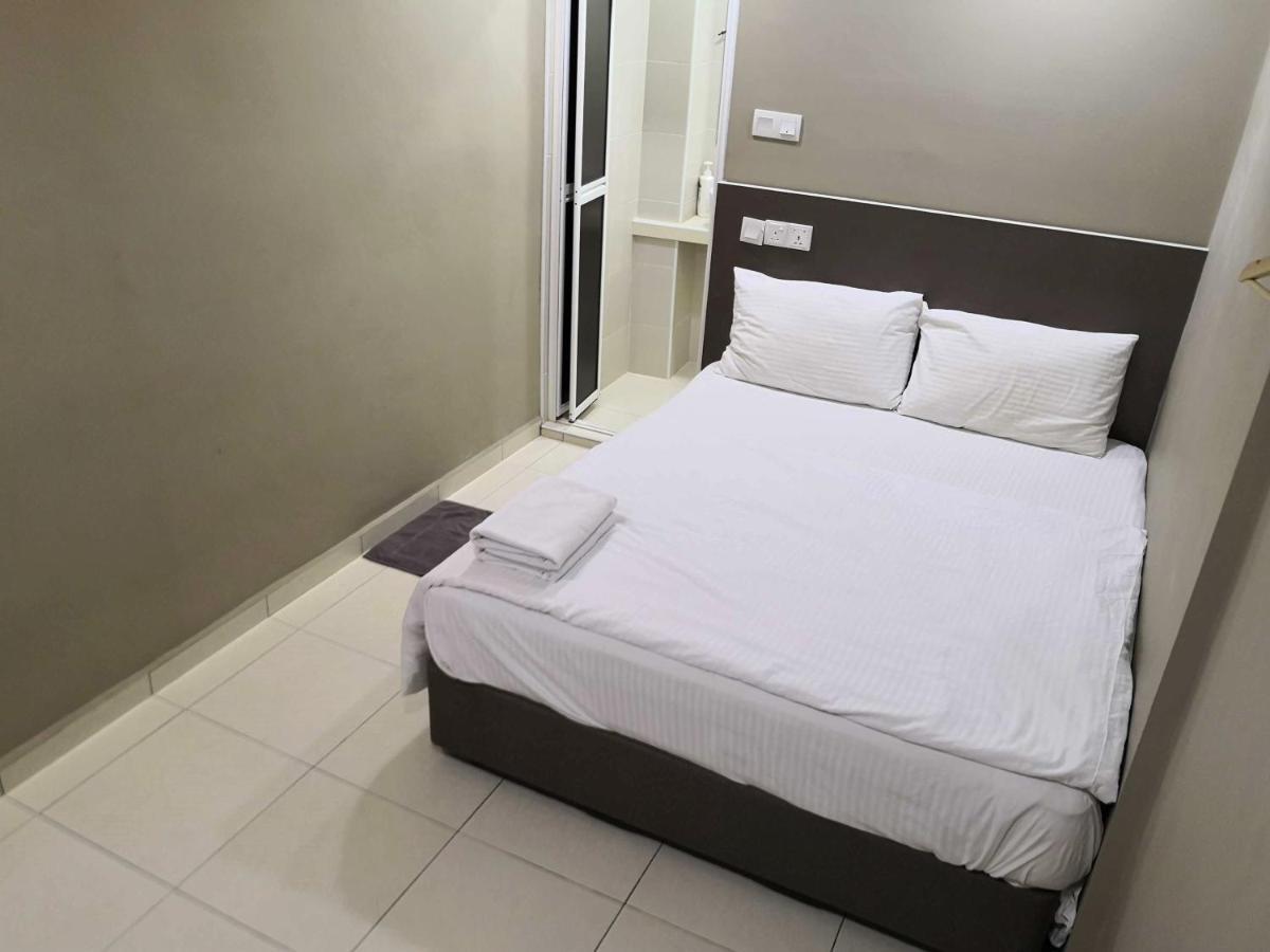 Tropika Garden Hotel Kulai Johor Bahru Ngoại thất bức ảnh