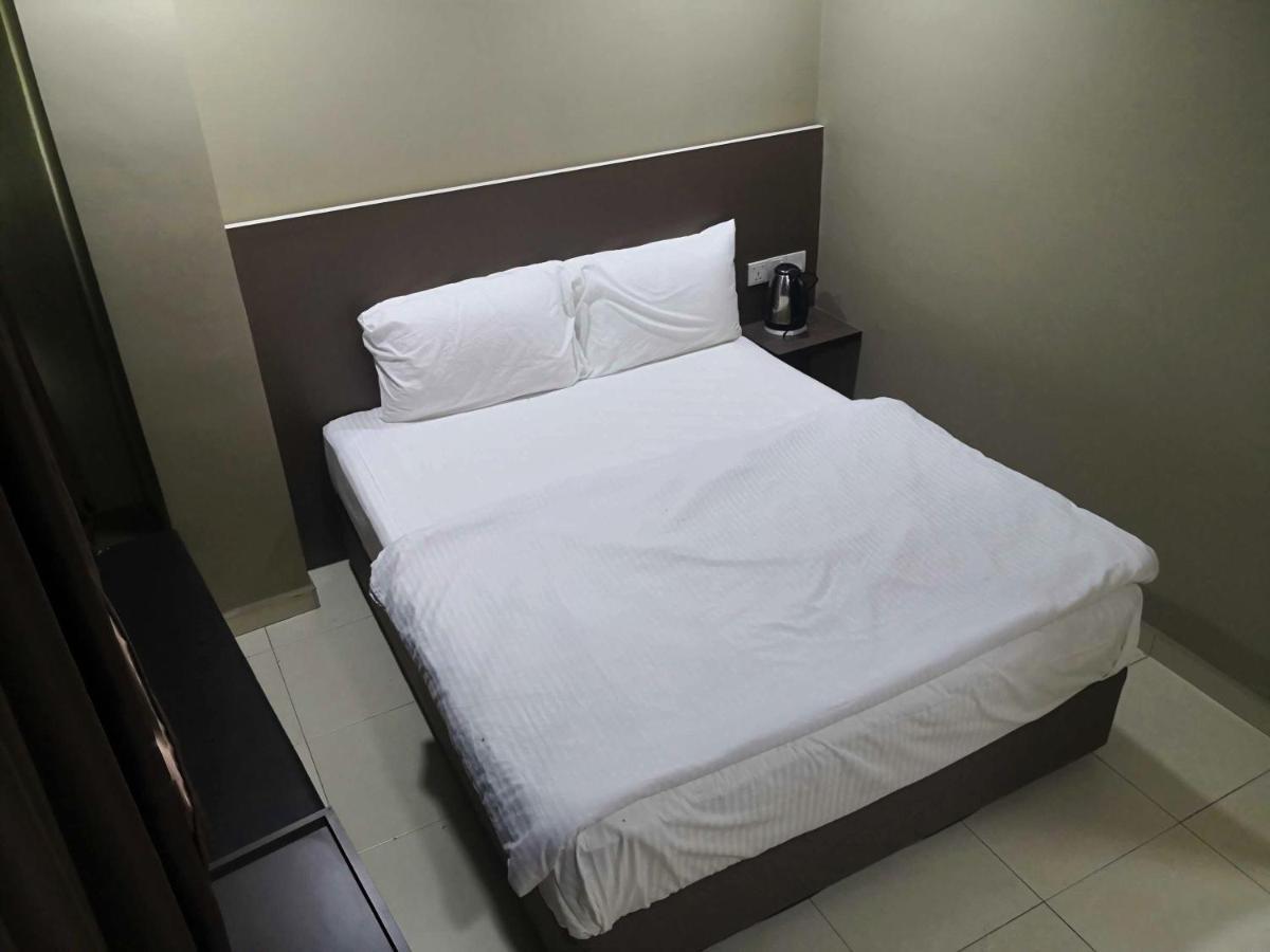 Tropika Garden Hotel Kulai Johor Bahru Ngoại thất bức ảnh