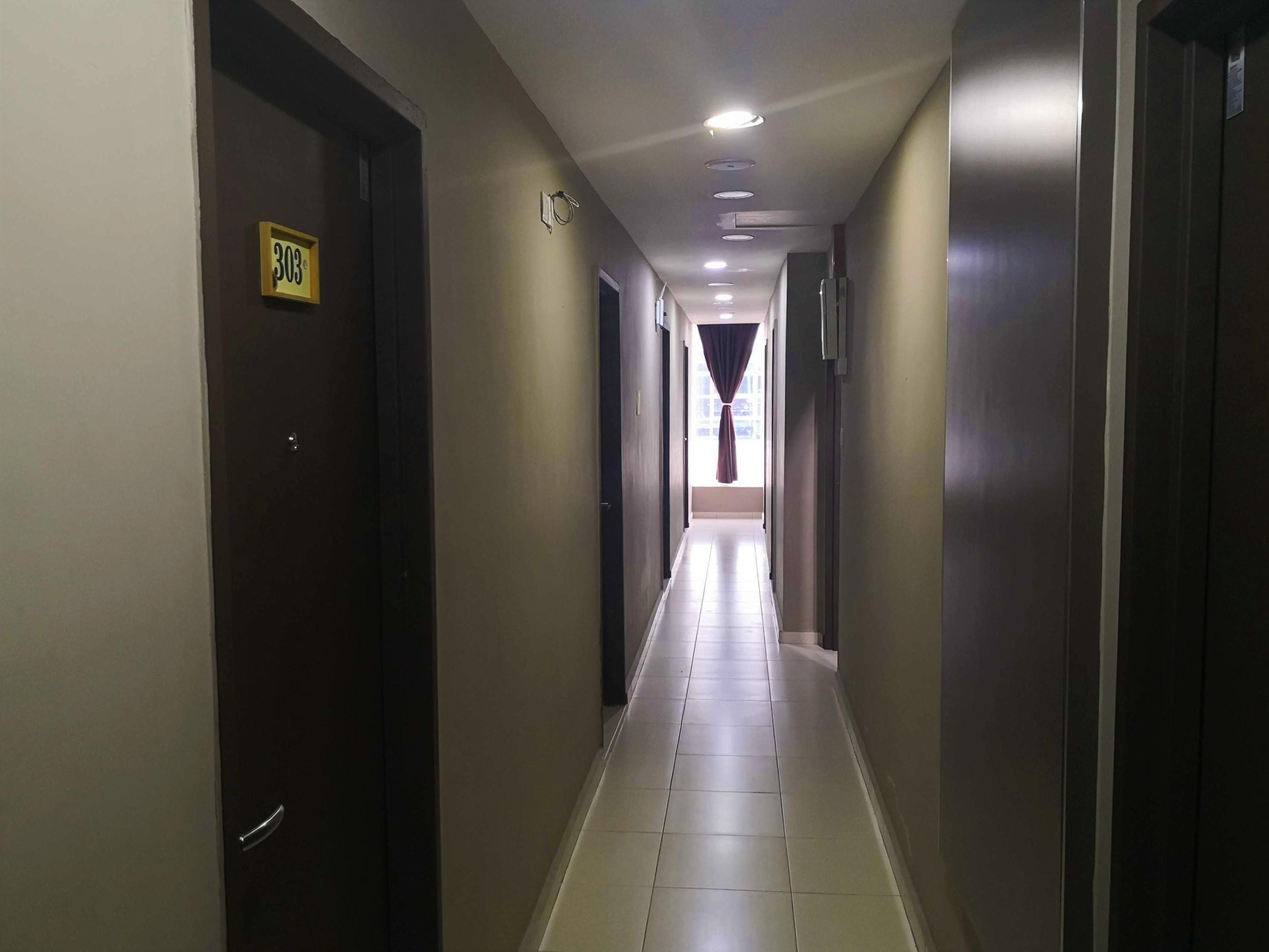 Tropika Garden Hotel Kulai Johor Bahru Ngoại thất bức ảnh