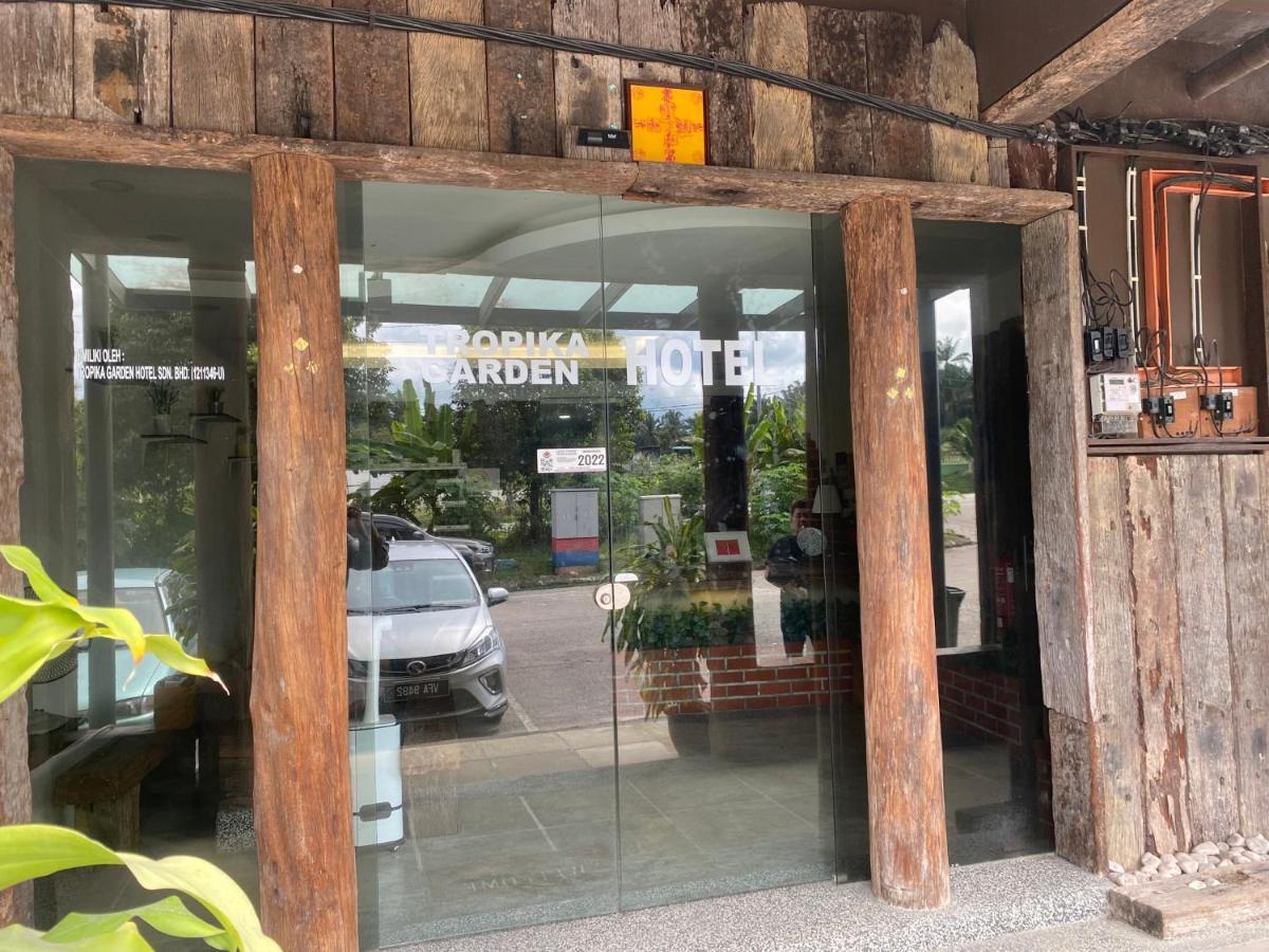 Tropika Garden Hotel Kulai Johor Bahru Ngoại thất bức ảnh